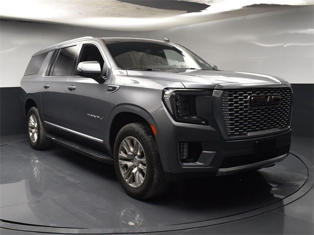 2022 Gmc Yukon XL Denali photo 2
