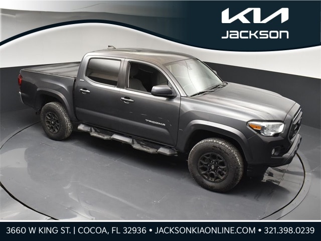2021 Toyota Tacoma SR5 V6 photo 2