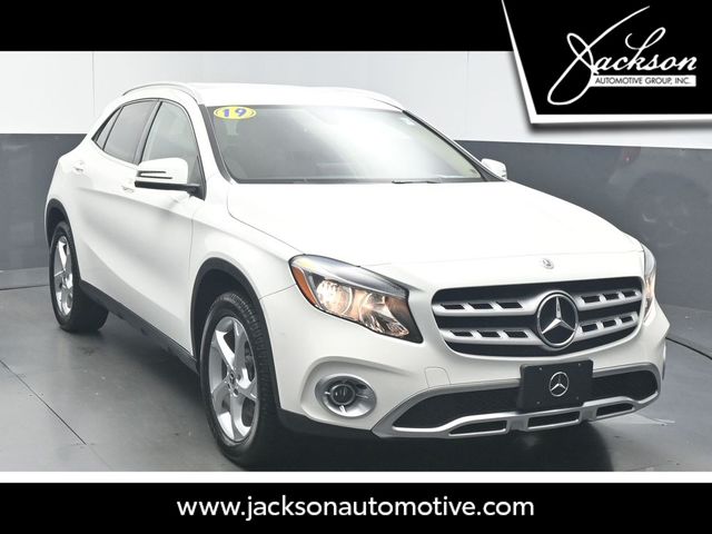 2019 Mercedes-Benz GLA GLA250 4MATIC's photo