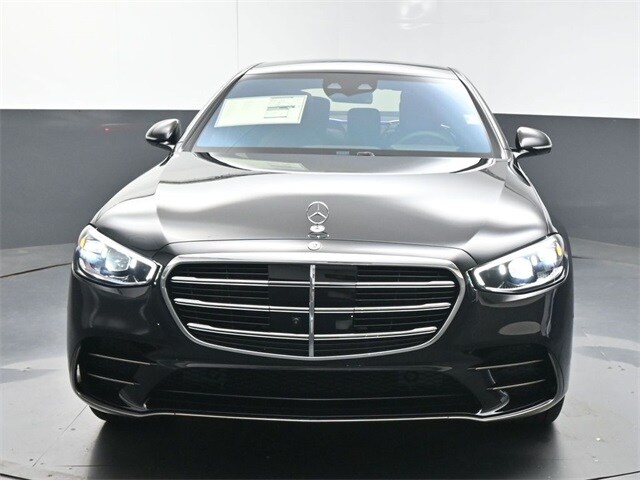 2025 Mercedes Benz S 450 580e 4MATIC photo 3