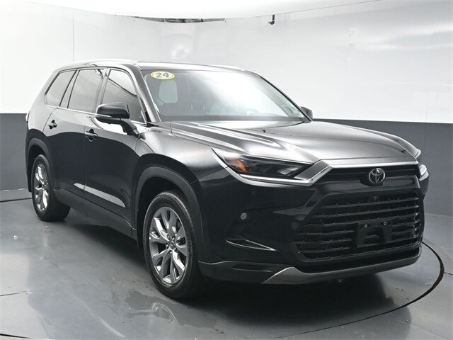 2024 Toyota Grand Highlander Limited photo 3