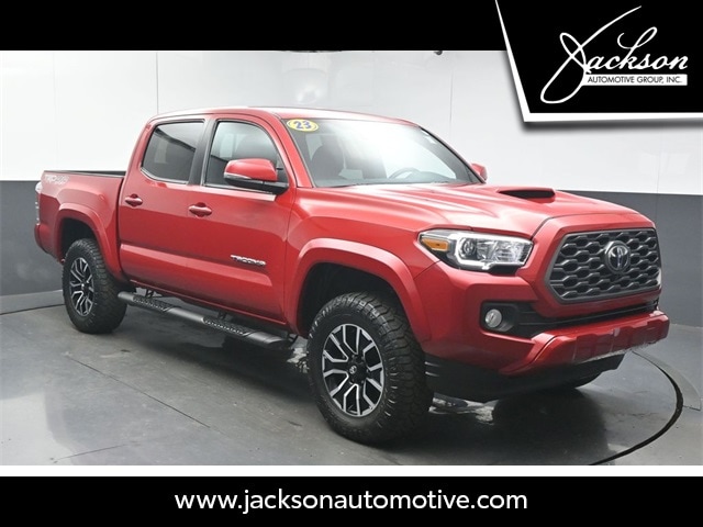 2023 Toyota Tacoma TRD Sport's photo