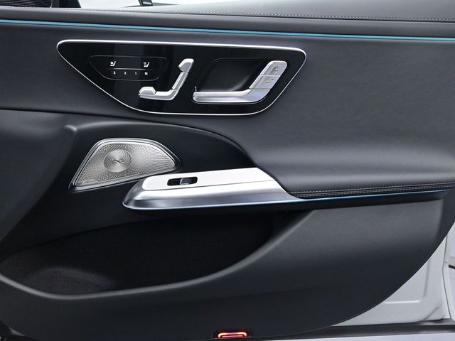 2026 Mercedes-Benz E-Class E350 - Photo 31
