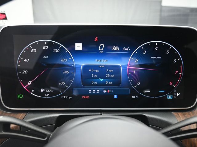 2025 Mercedes-Benz C-Class Sedan C 300 - Photo 10