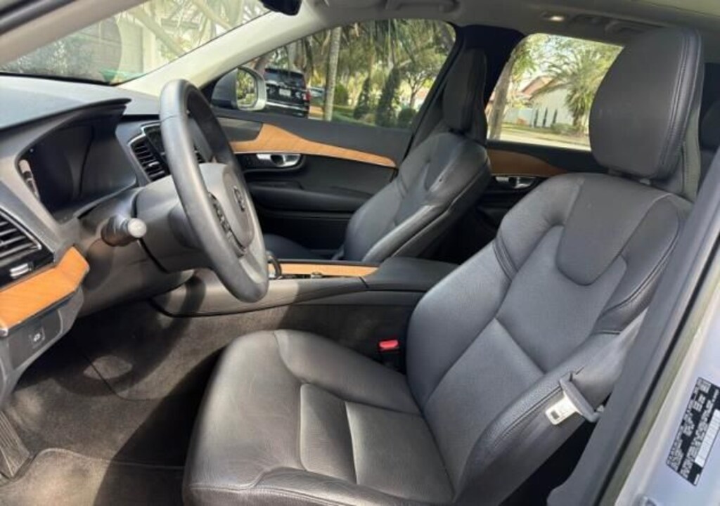 Used 2023 Volvo XC90 B5 AWD Plus SUV