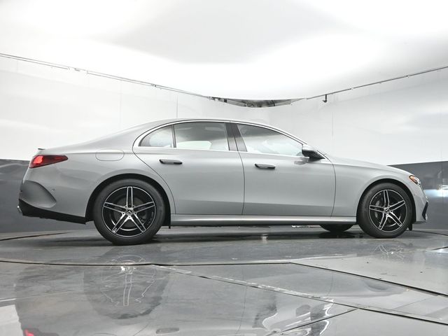 2026 Mercedes-Benz E-Class E350 - Photo 40
