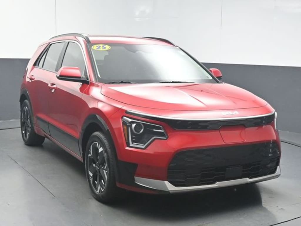 Used 2025 Kia Niro EV Wind SUV