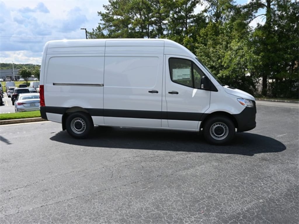 New 2025 Mercedes-Benz Sprinter 2500 Standard Roof 4-Cyl Diesel Van Cargo Van
