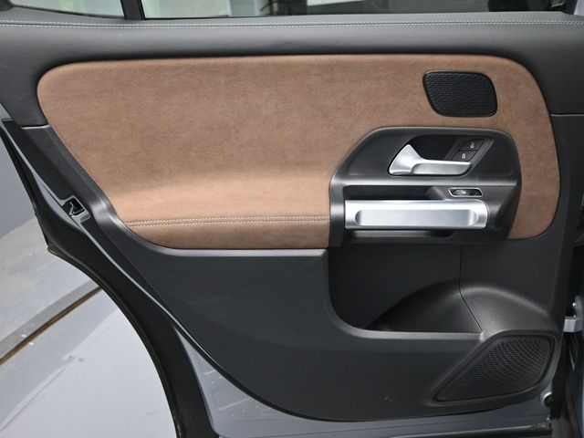 2026 Mercedes-Benz GLB GLB 250 - Photo 23