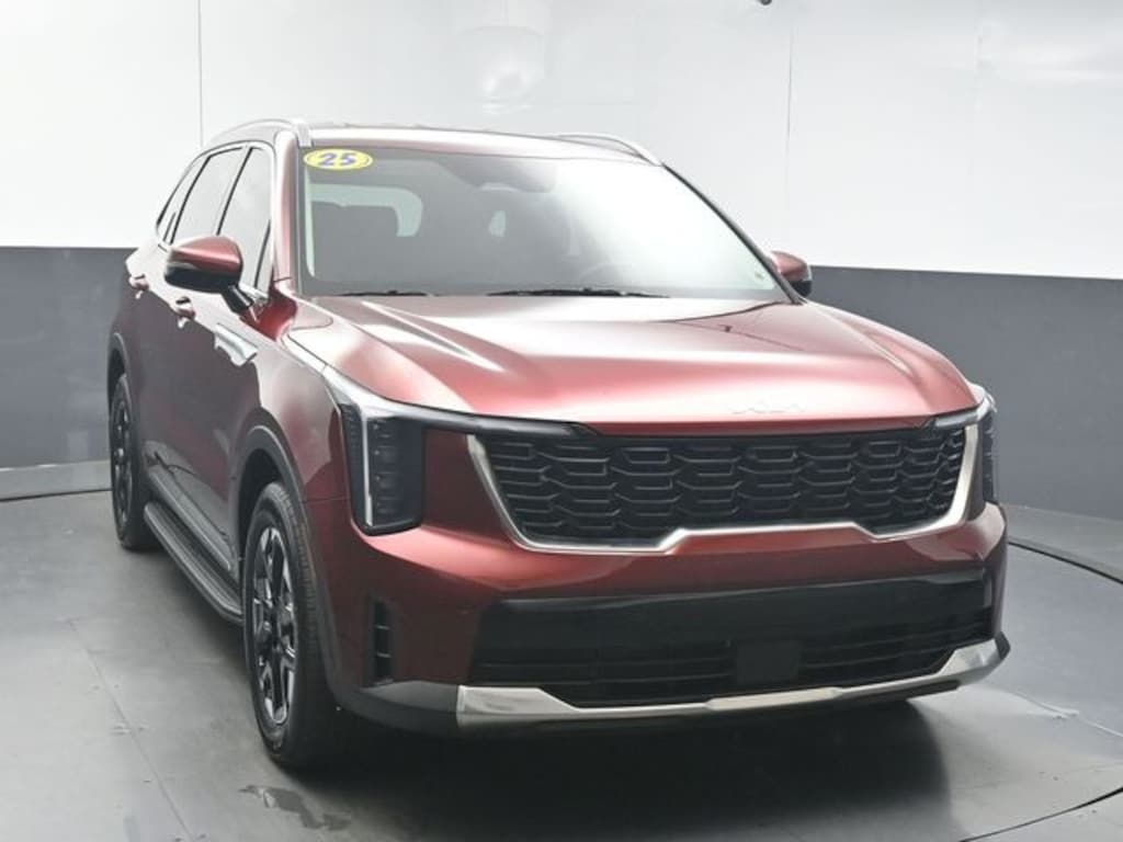 Used 2025 Kia Sorento S SUV