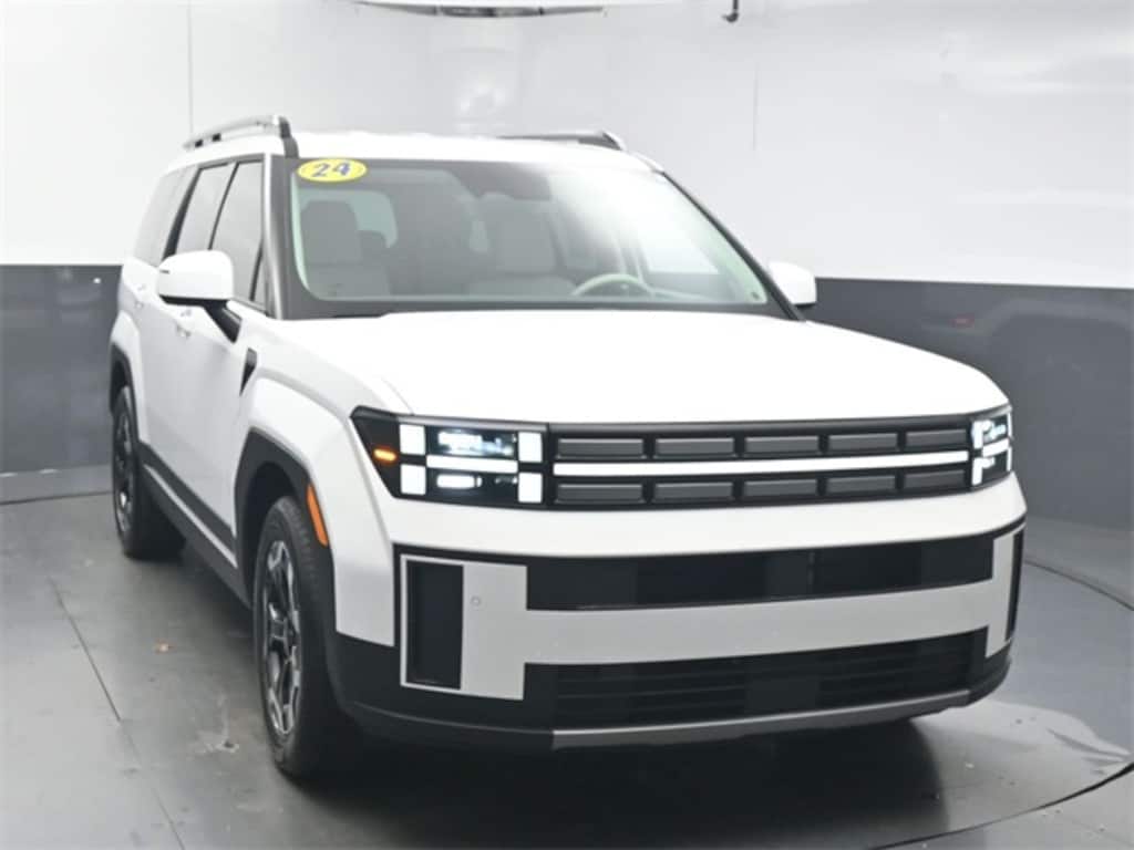 Used 2024 Hyundai Santa Fe SEL SUV