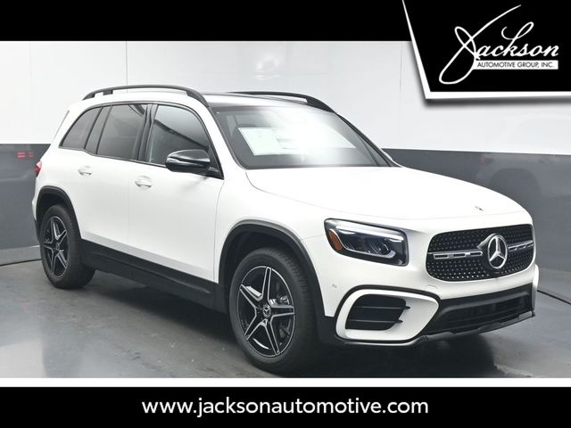 2026 Mercedes-Benz GLB GLB 250's photo
