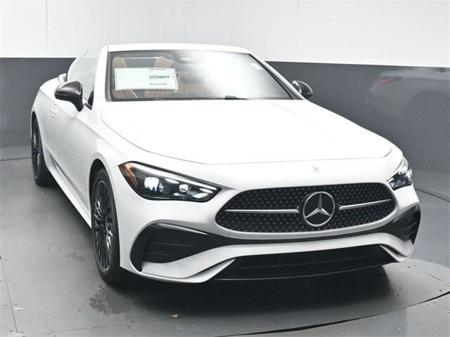 2026 Mercedes Benz CLE 450 4MATIC photo 2
