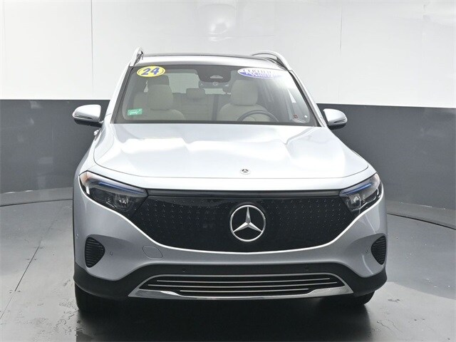 2024 Mercedes Benz EQB 250+ photo 2