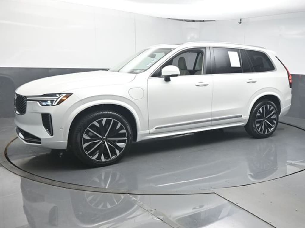 Used 2026 Volvo XC90 plug-in hybrid T8 Ultra 7-Seater SUV