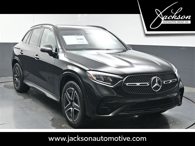 2025 Mercedes-Benz GLC Base's photo