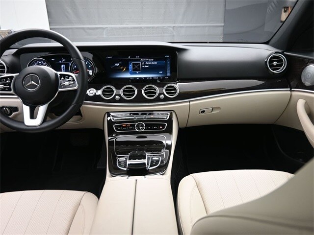 2019 Mercedes Benz E 450 4MATIC Wagon photo 2