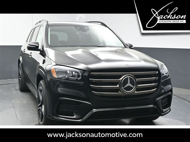 2025 Mercedes Benz GLS 450 4MATIC photo 2
