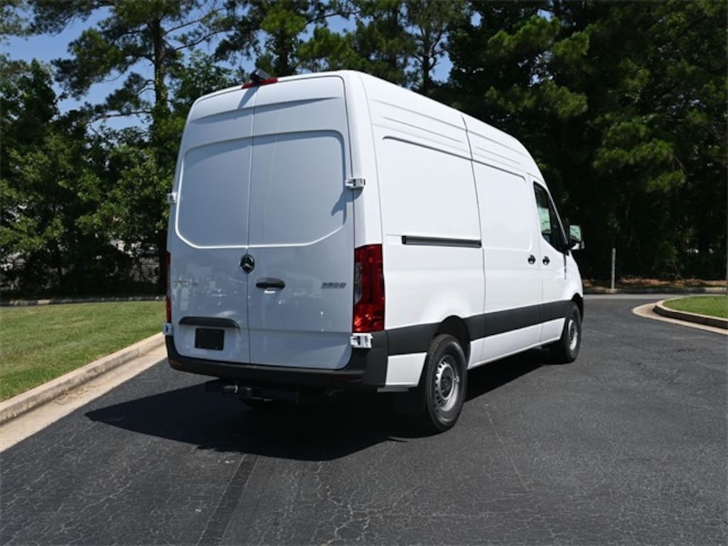 New 2024 Mercedes-Benz Sprinter 2500 Standard Roof 4-Cyl Diesel HO Van