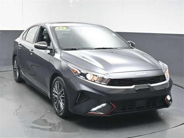 2023 Kia Forte GT-Line photo 3