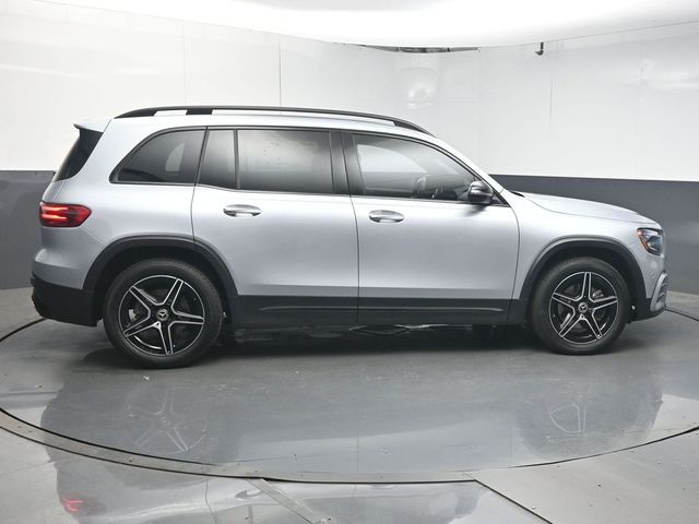 2026 Mercedes-Benz GLB GLB 250 - Photo 8