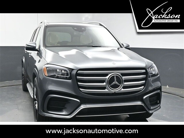 2025 Mercedes Benz GLS 450 4MATIC photo 2