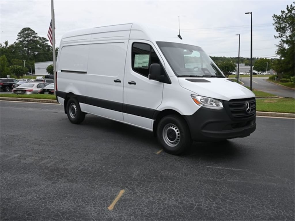 New 2025 Mercedes-Benz Sprinter 2500 Standard Roof 4-Cyl Diesel Van Cargo Van