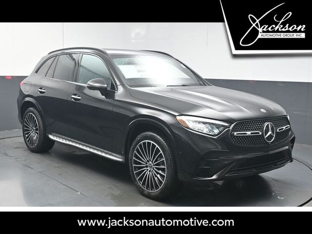 2026 Mercedes-Benz GLC GLC 300's photo