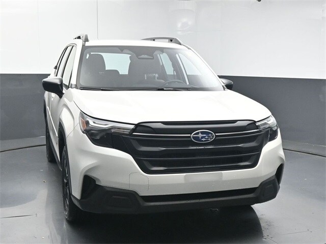 2025 Subaru Forester Base photo 2