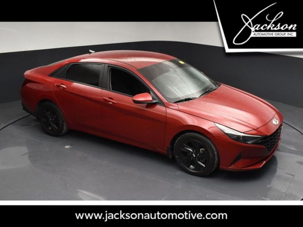 Used 2023 Hyundai Elantra SEL Sedan