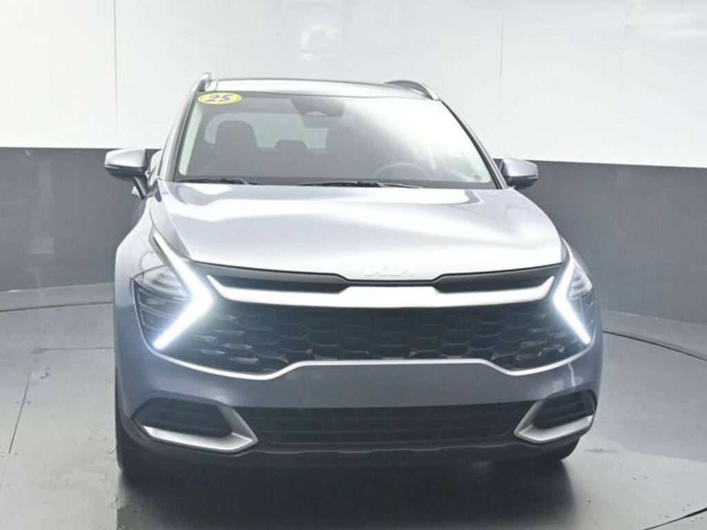 Used 2025 Kia Sportage EX SUV