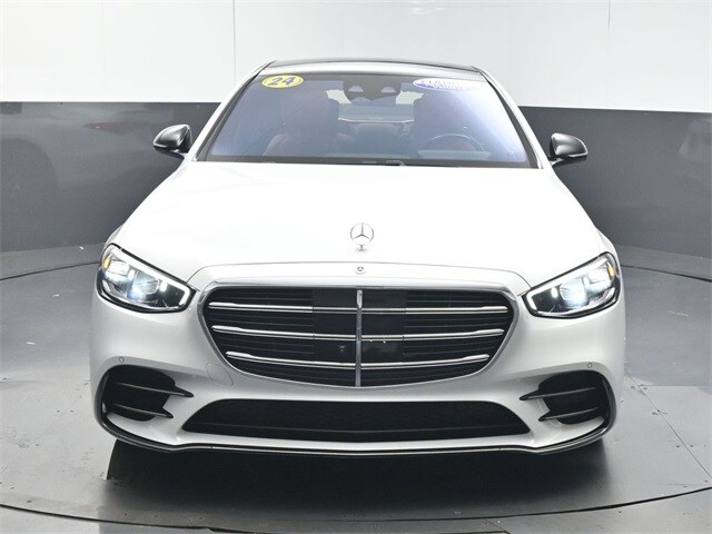 2024 Mercedes Benz S 580 4MATIC photo 3