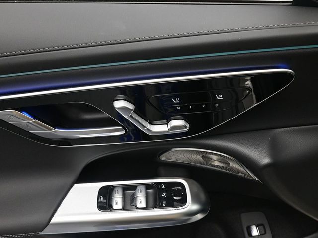 2026 Mercedes-Benz E-Class E350 - Photo 20