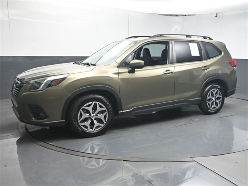 Used 2023 Subaru Forester Premium SUV