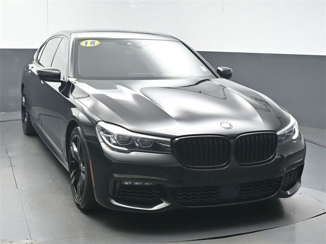 2018 Bmw 740i Sedan photo 3