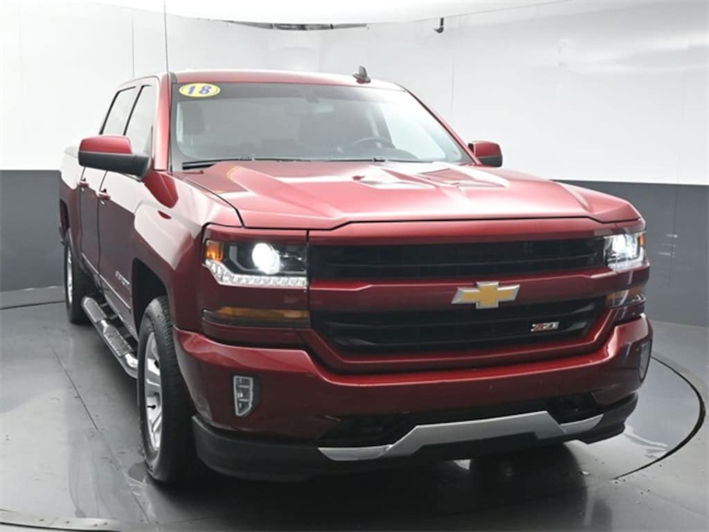 Used 2018 Chevrolet Silverado 1500 LT Truck Crew Cab