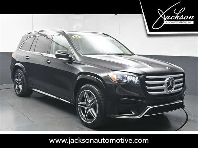 2025 Mercedes-Benz GLS Base's photo