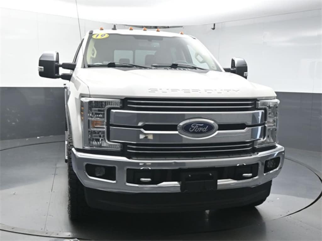 Used 2019 Ford F-250  Truck Crew Cab
