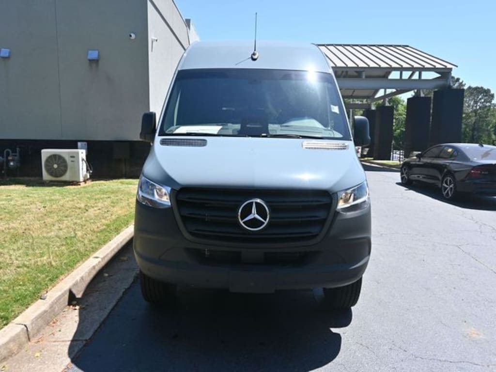 New 2025 Mercedes-Benz Sprinter 2500 Standard Roof 4-Cyl Diesel HO Van Passenger Van