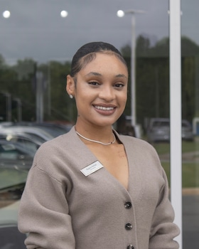 Staff member Azaria Herise from ID_adfabe133ea4