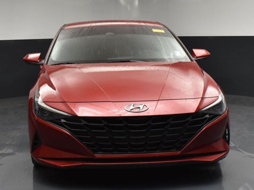 Used 2023 Hyundai Elantra SEL Sedan