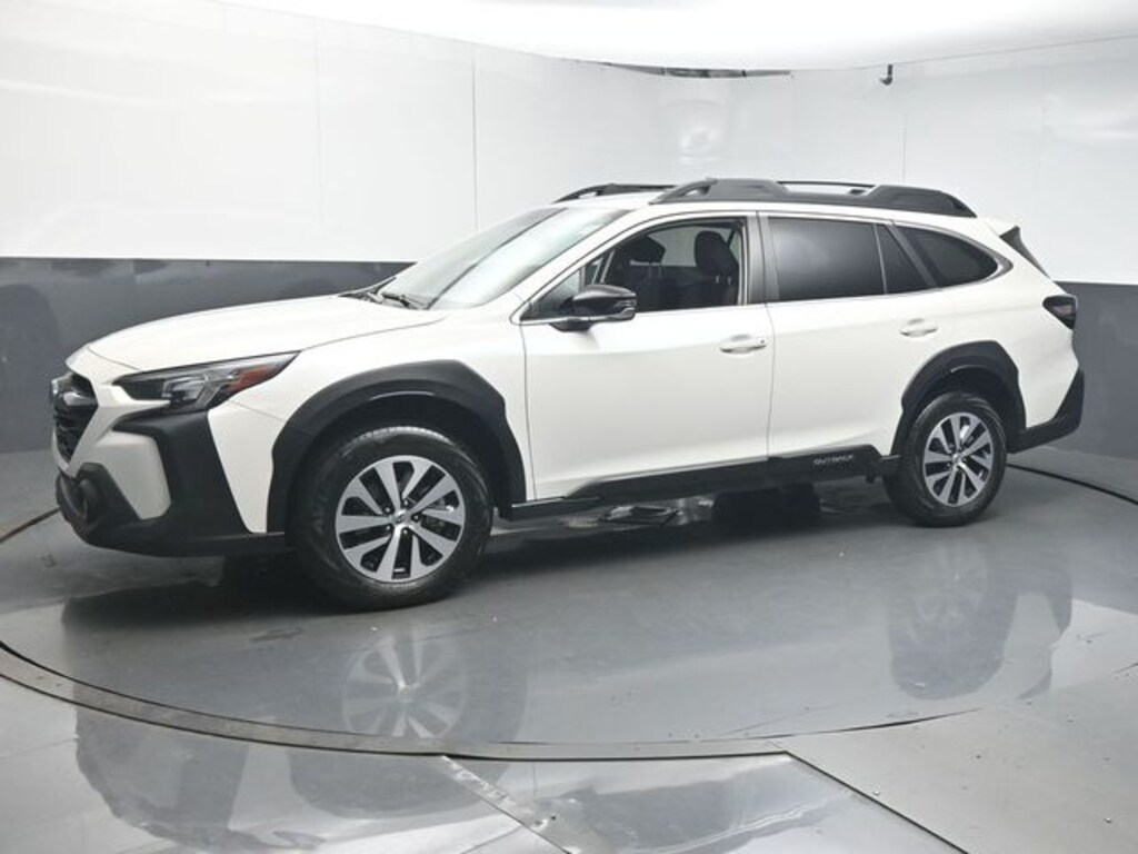 Used 2024 Subaru Outback Premium SUV