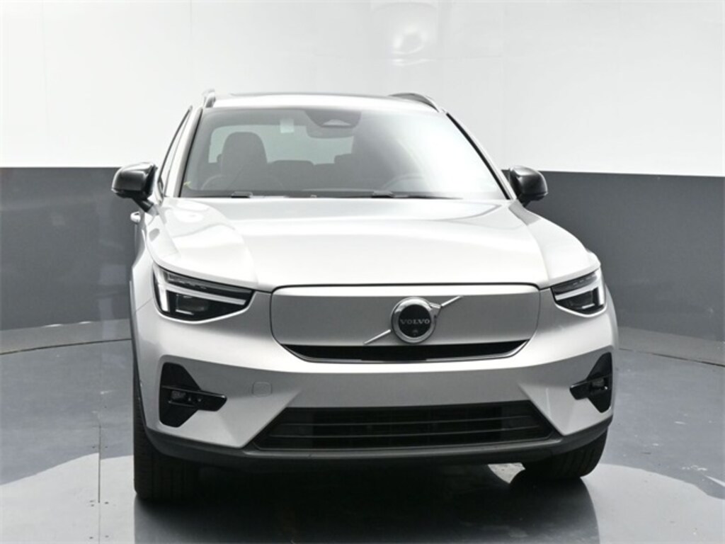 Used 2024 Volvo XC40 Recharge Pure Electric Plus SUV