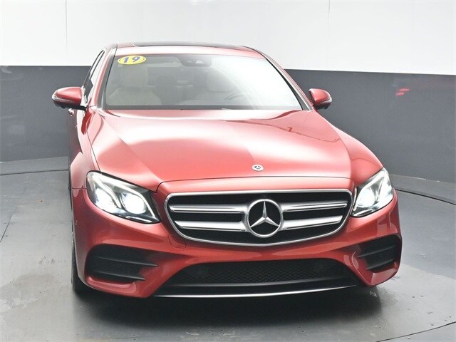 2019 Mercedes Benz E 300 Sedan photo 3