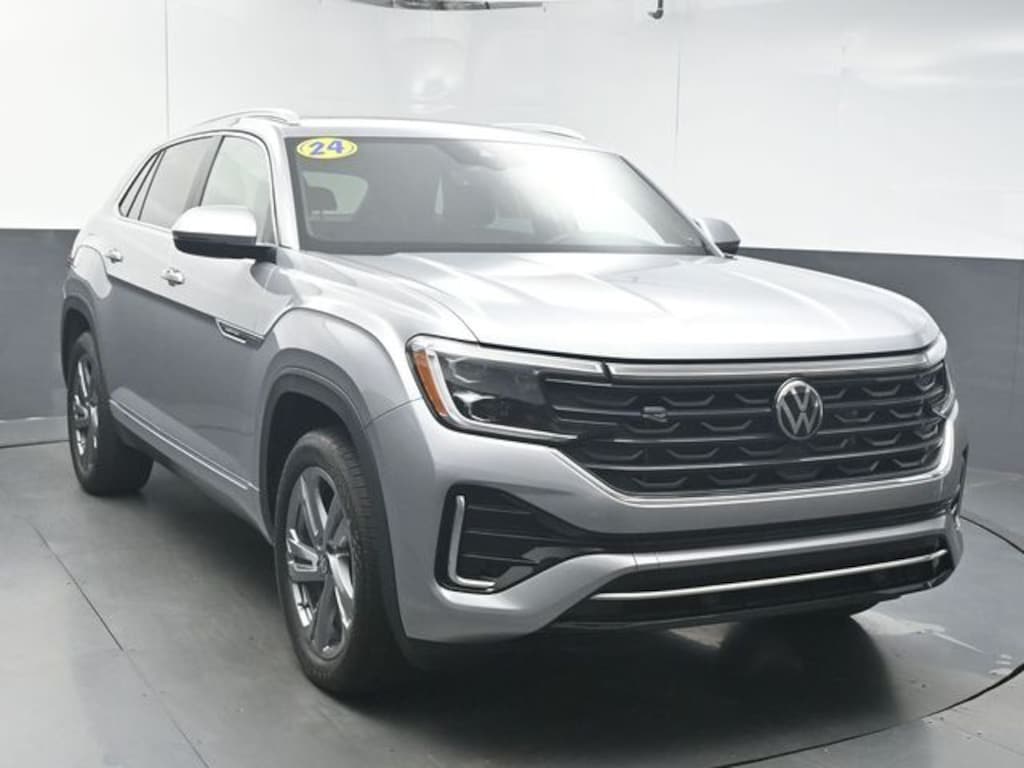Used 2024 Volkswagen Atlas Cross Sport 2.0T SEL R-Line SUV