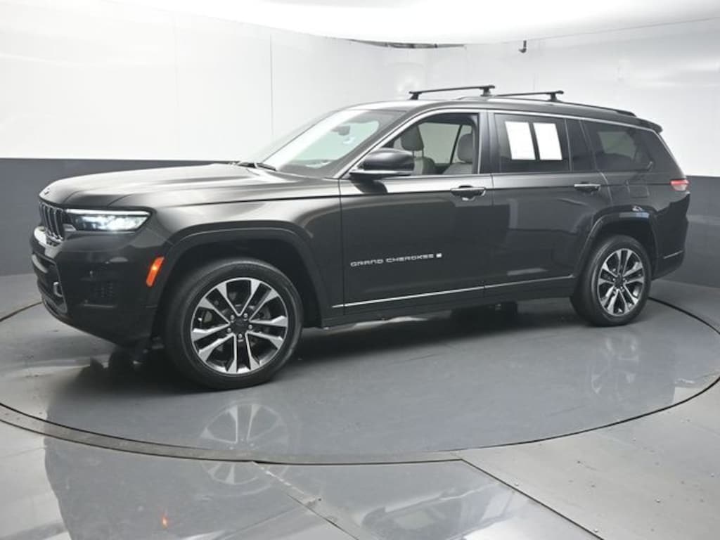 Used 2022 Jeep New Grand Cherokee Overland SUV