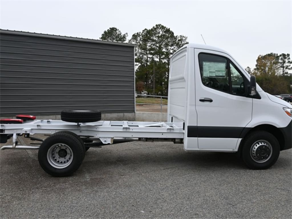 New 2023 Mercedes-Benz Sprinter 3500XD Chassis Standard Roof 4-Cyl Diesel HO Truck 144" WB RWD