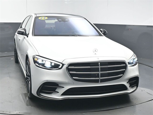 2024 Mercedes Benz S 580 4MATIC photo 2