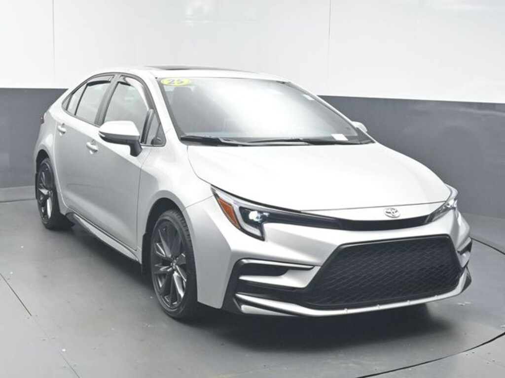 Used 2025 Toyota Corolla XSE Sedan