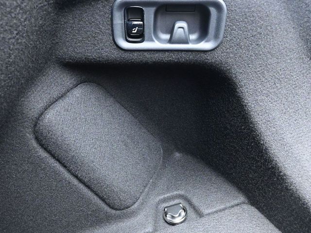 2026 Mercedes-Benz E-Class E350 - Photo 26